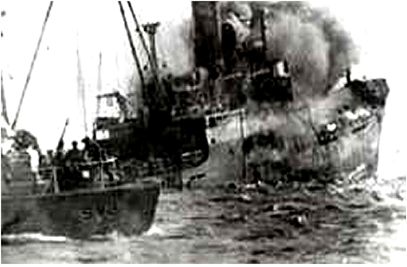 hurdiendo ardiendo al lado embarcacion Castrista